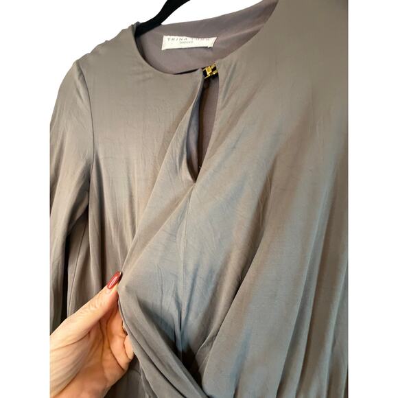 Elegant Trina Turk Taupe Dress with Gold Clasp - Picture 8 of 10